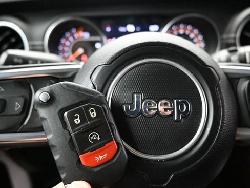 Used 2023 Jeep Wrangler Unlimited Sahara w/ Cold Weather Group AWD/4WD image 45
