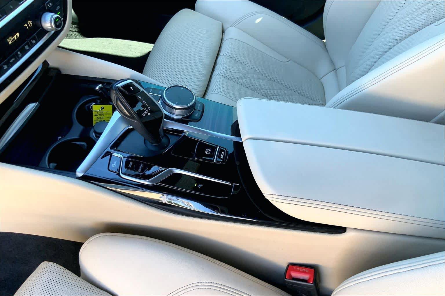 Used 2022 BMW 540i w/ Premium Package RWD image 17