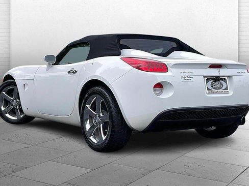 Used 2007 Pontiac Solstice Convertible w/ Premium Package RWD image 11