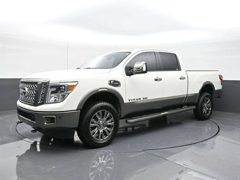 Used 2019 Nissan Titan Platinum Reserve w/ Platinum Utility Package AWD/4WD image 7