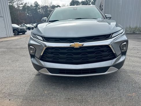 Used 2023 Chevrolet Blazer LT image 10