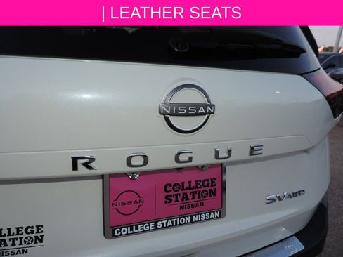 Certified 2023 Nissan Rogue SV w/ SV Premium B Package AWD/4WD image 20