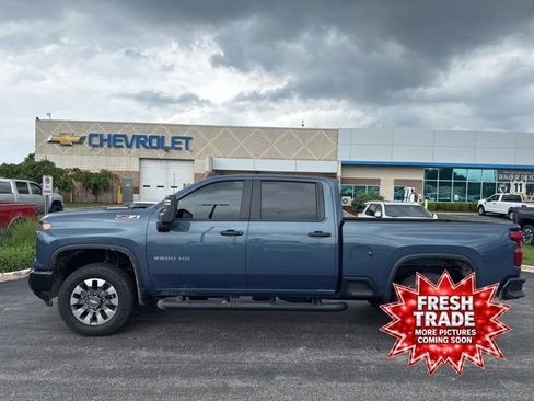 Used 2026 Chevrolet Silverado 2500 Custom w/ Custom Value Package AWD/4WD image 1