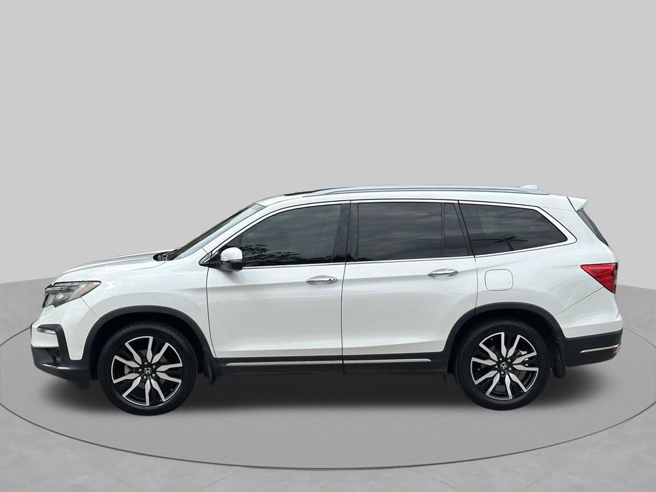 Used 2021 Honda Pilot Elite image 2