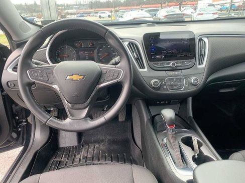 Certified 2021 Chevrolet Malibu RS FWD image 19