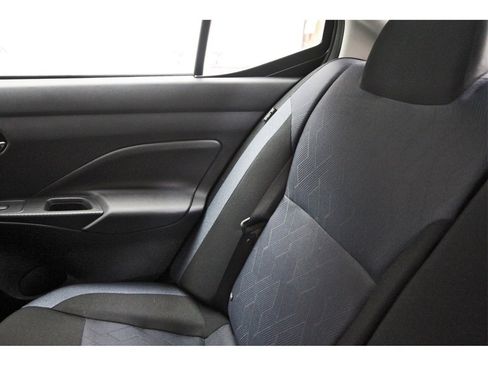 Used 2025 Nissan Versa SV w/ Trunk Package image 9