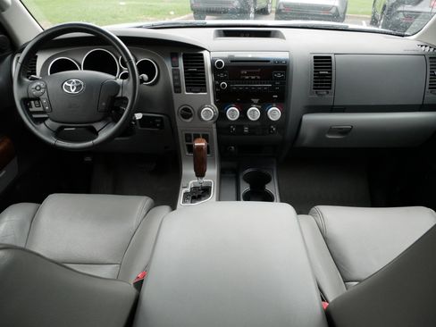 Used 2010 Toyota Tundra Limited AWD/4WD image 10