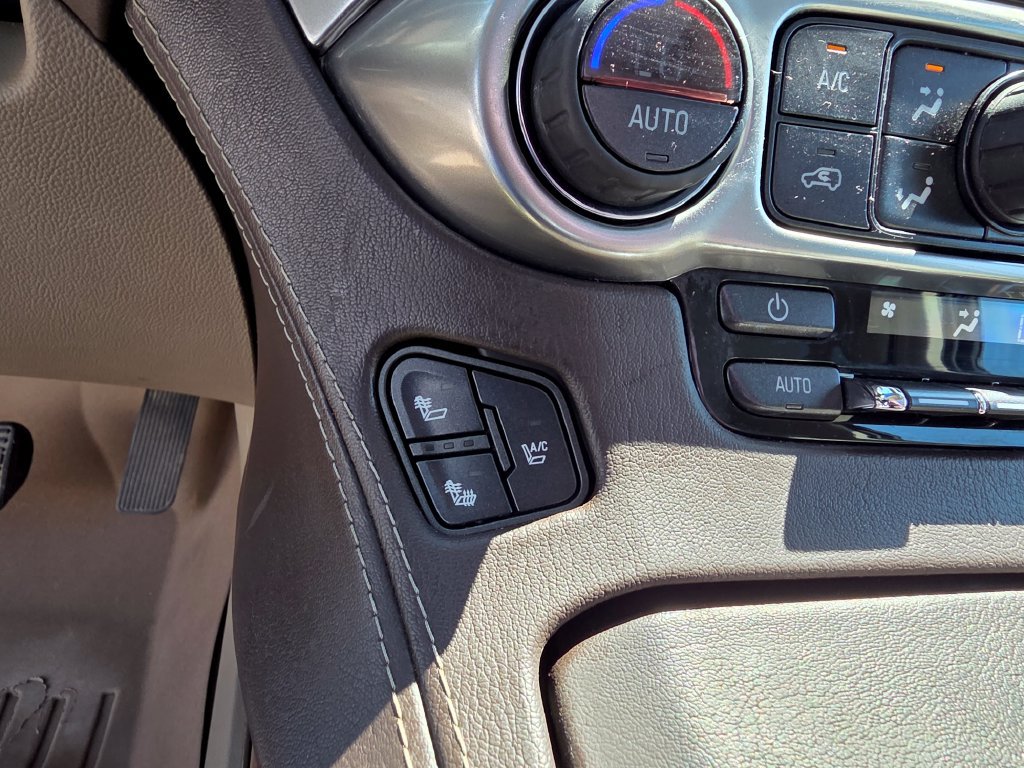 Used 2015 Chevrolet Suburban LTZ AWD/4WD image 28