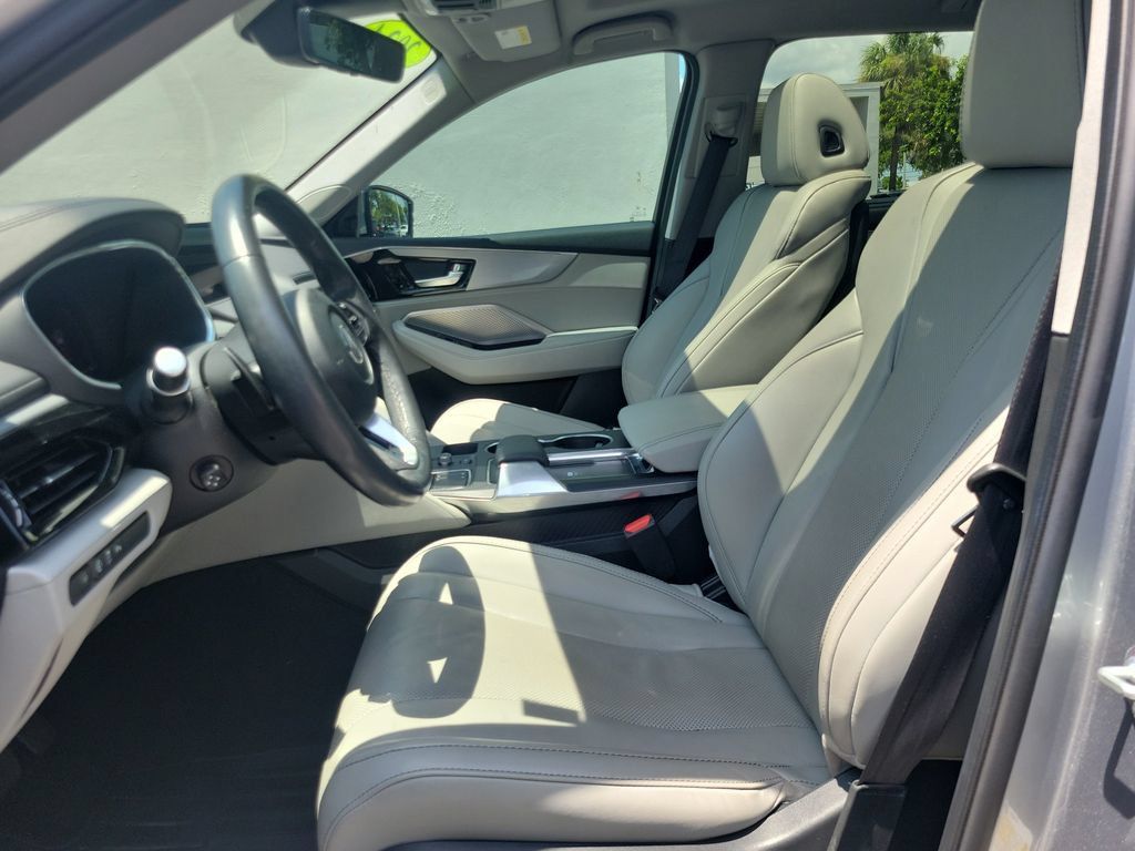 Used 2024 Acura MDX w/ Technology Package FWD image 13