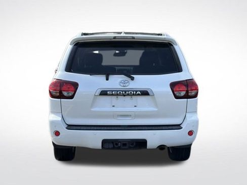 Used 2021 Toyota Sequoia Platinum AWD/4WD image 7