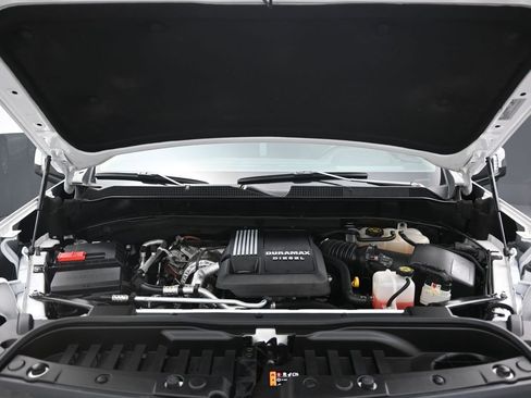 Used 2024 Chevrolet Silverado 1500 LTZ image 12