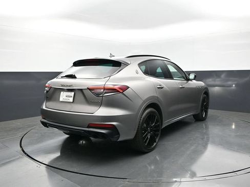 Used 2021 Maserati Levante S AWD/4WD image 8