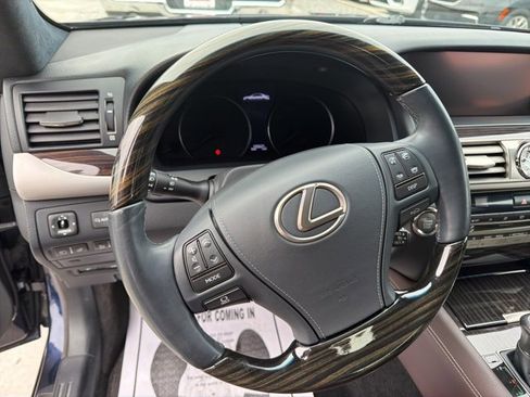 Used 2017 Lexus LS 460 AWD image 13