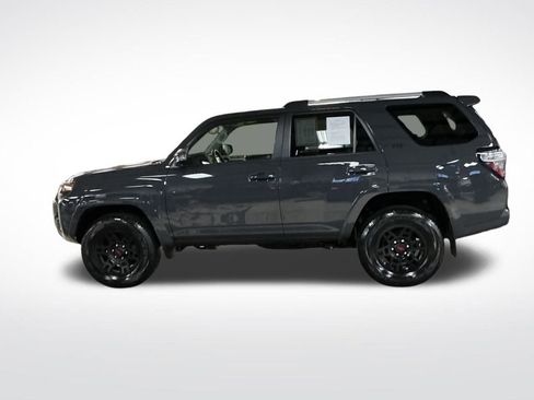 Certified 2024 Toyota 4Runner SR5 Premium image 2