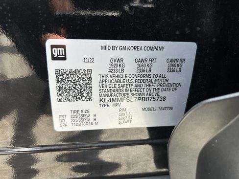 Used 2023 Buick Encore GX Essence w/ Experience Buick Package FWD image 36