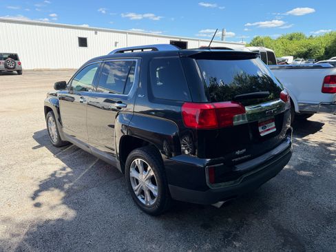 Used 2017 GMC Terrain SLT w/ Open Road Package AWD/4WD image 7