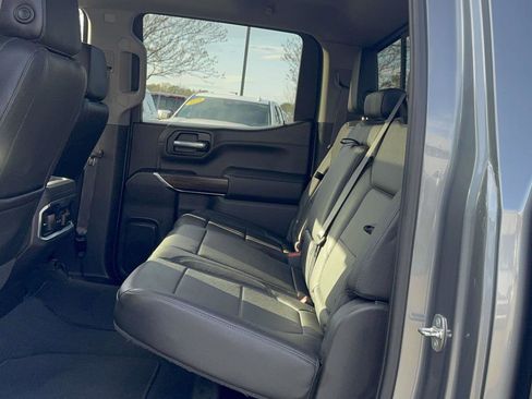 Used 2022 GMC Sierra 1500 SLT w/ SLT Premium Plus Package AWD/4WD image 18