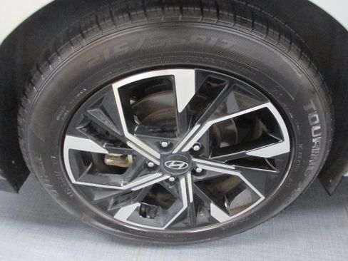 Used 2025 Hyundai Sonata SEL FWD image 15