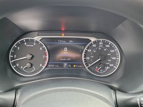 Used 2024 Nissan Sentra SV image 7