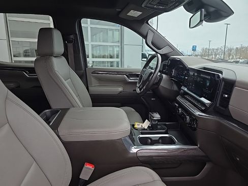 Certified 2023 Chevrolet Silverado 1500 LTZ w/ LTZ Premium Package image 21