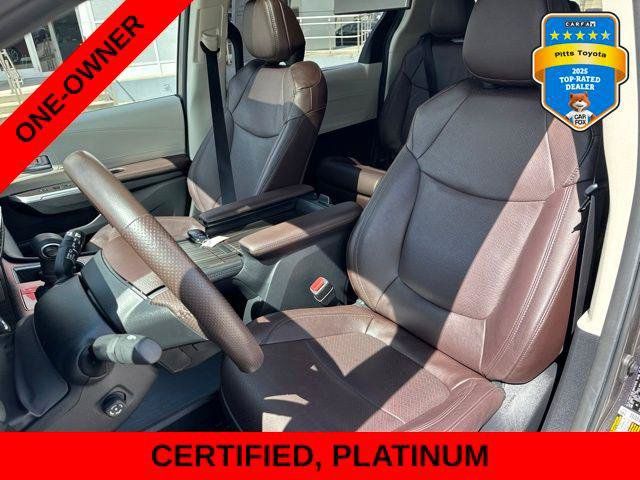 Certified 2023 Toyota Sienna Platinum FWD image 10