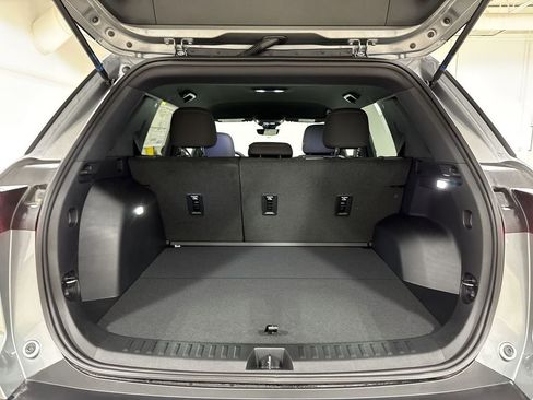 New 2026 Chevrolet Equinox LT w/ Safety and Technology Package AWD/4WD image 24