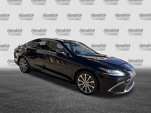 Used 2020 Lexus ES 300h w/ Premium Package image 2