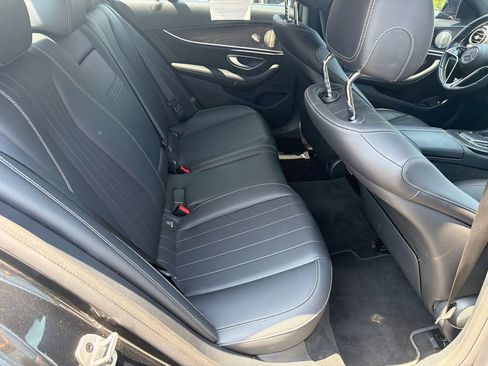 Used 2022 Mercedes-Benz E 350 Sedan image 17