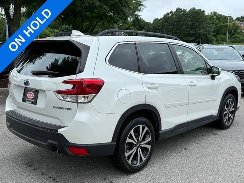 Certified 2023 Subaru Forester Limited AWD/4WD image 10