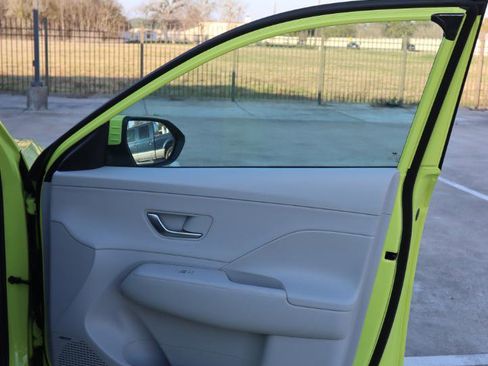 Used 2024 Hyundai Kona Limited image 25