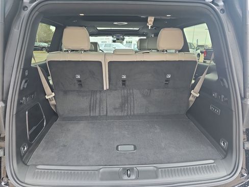 New 2026 Jeep Grand Wagoneer 2WD image 14