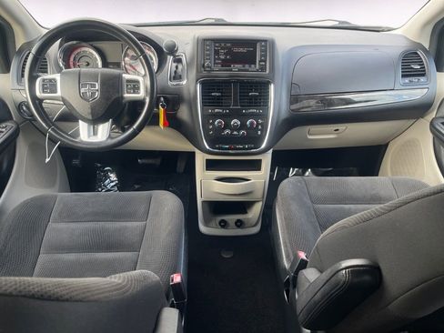 Used 2017 Dodge Grand Caravan SE w/ Power Window Group image 11