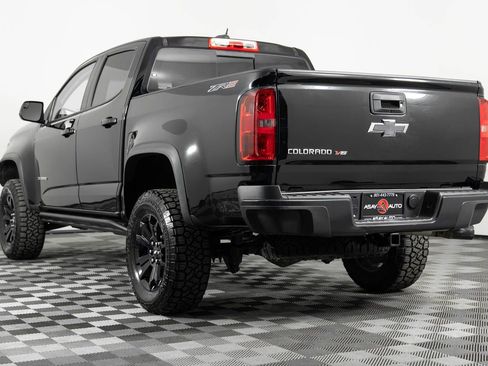 Used 2018 Chevrolet Colorado ZR2 w/ ZR2 Midnight Special Edition image 5