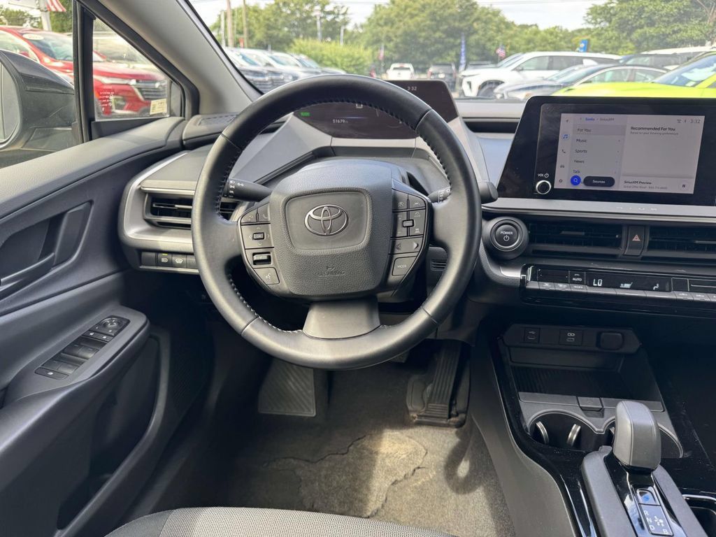 Used 2024 Toyota Prius LE FWD image 16