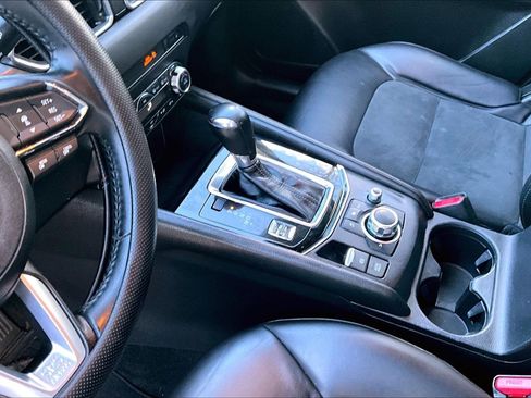 Used 2018 MAZDA CX-5 Touring image 18