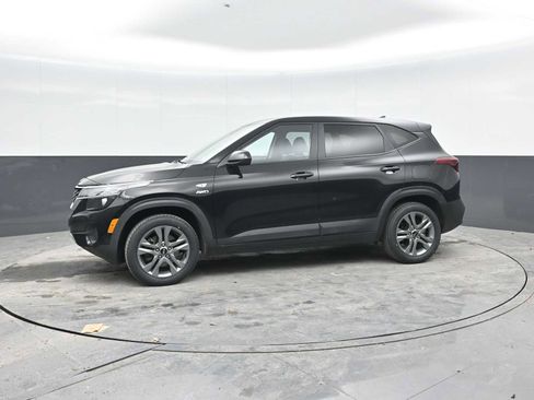 Used 2021 Kia Seltos LX AWD/4WD image 4
