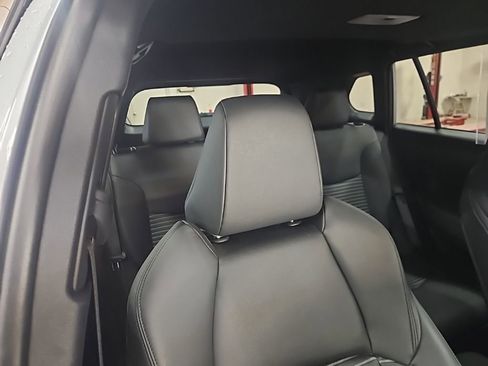 Used 2023 Toyota Corolla Cross XSE image 36