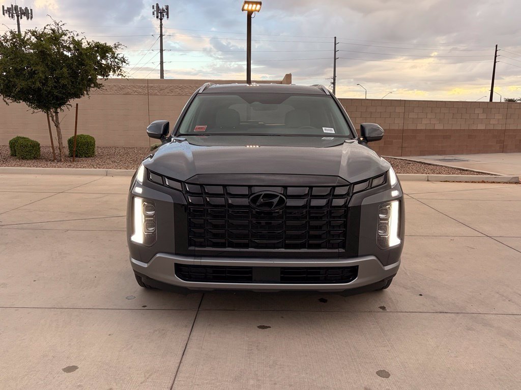 Used 2024 Hyundai Palisade SEL FWD image 3