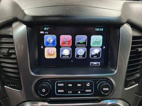 Used 2017 Chevrolet Suburban LT image 28