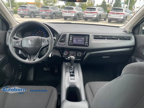 Used 2018 Honda HR-V LX image 23