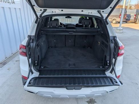 Used 2021 BMW X5 xDrive40i image 24
