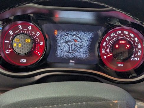 Used 2022 Dodge Challenger SRT Hellcat image 17