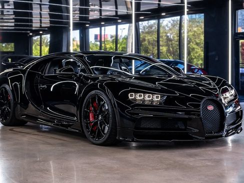 Used 2018 Bugatti Chiron AWD/4WD image 3