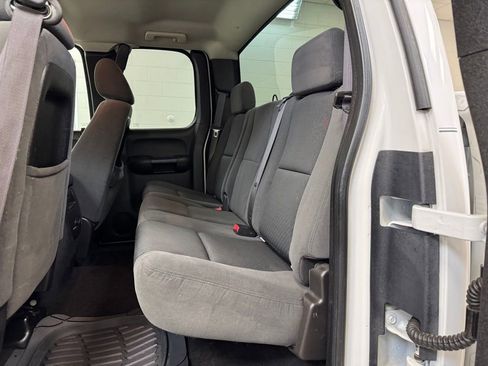 Used 2009 Chevrolet Silverado 2500 LT w/ Exterior Plus Package image 15