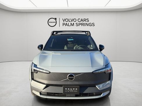 New 2026 Volvo EX30 Cross Country Ultra image 2