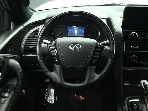 Used 2024 INFINITI QX80 Sensory AWD/4WD image 12