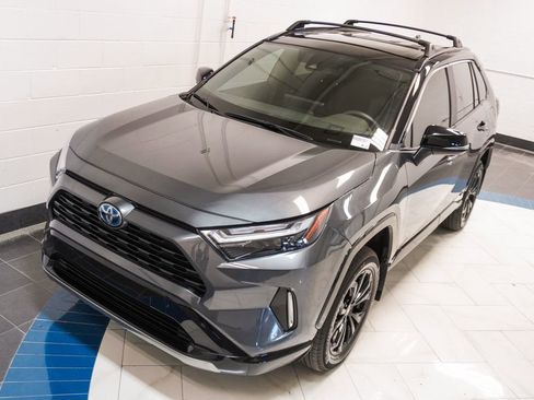Used 2024 Toyota RAV4 XSE AWD/4WD image 40