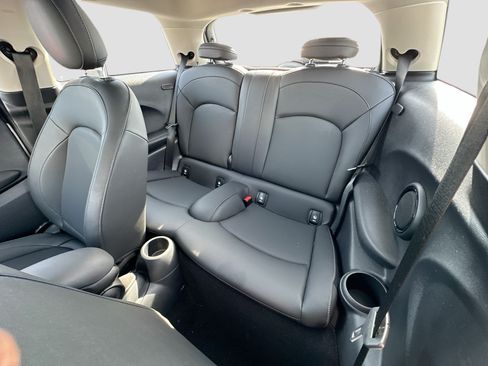 Used 2024 MINI Cooper 2-Door Hardtop FWD image 25