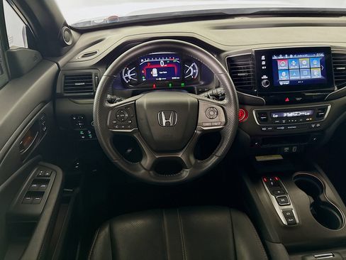 Certified 2023 Honda Passport TrailSport image 28