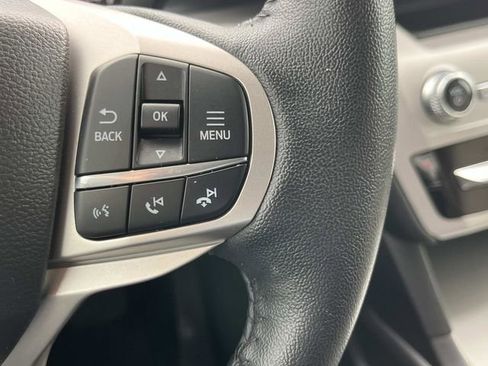 Used 2023 Ford Explorer XLT image 37